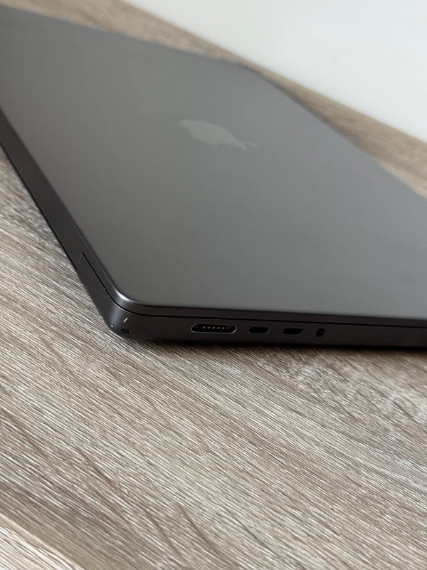 MacBook Pro 16'' M3 PRO 36Go 512Go 18 coeurs