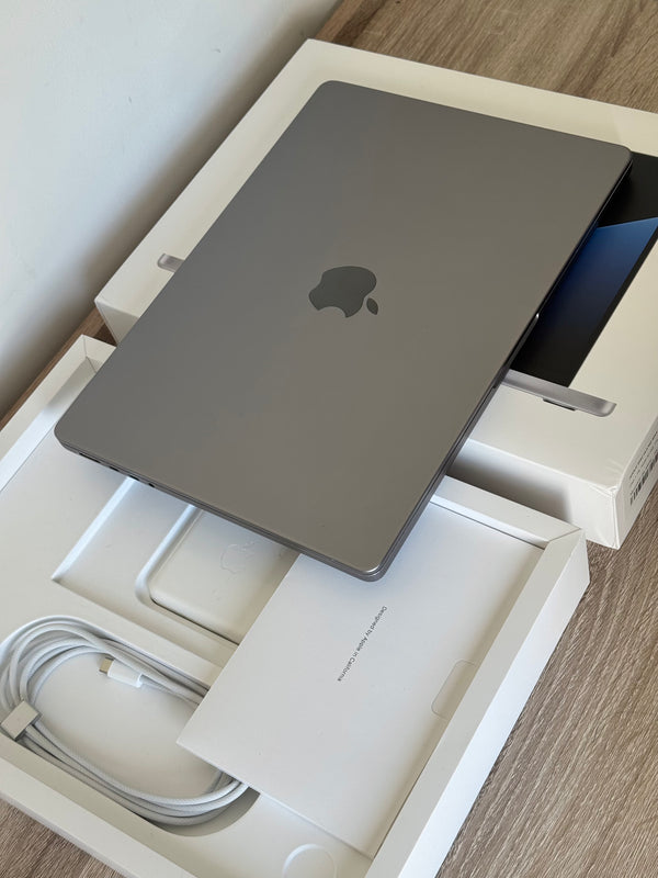MacBook Pro 14'' 2023 M2 MAX 32Go 1To 30 coeurs