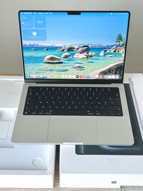 MacBook Pro 14'' M4 16Go 1To 2025 Noir Applecare+ 2028