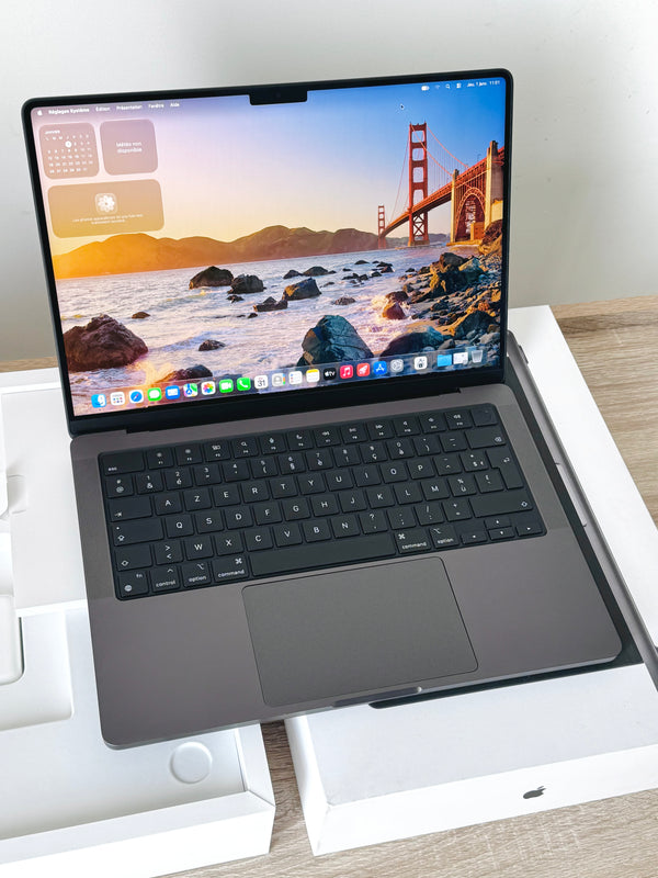 MacBook Pro 14" M3 PRO 36Go 512Go Noir sideral