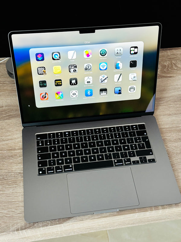 MacBook Air 15 M2 24Go 512Go 10 coeurs 2023 (Webcam supprimé)