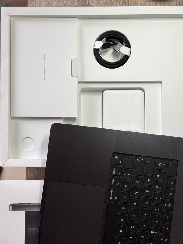 MacBook Pro Neuf 16'' 2025 M4 PRO 20 coeurs 14 coeurs 24Go 512Go