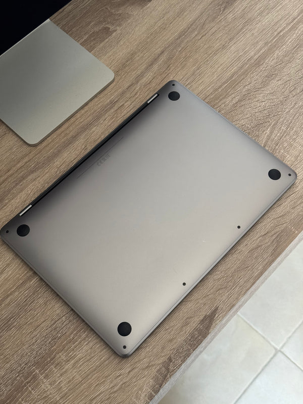 MacBook Pro 13'' M1 2020 16Go 512Go Gris Sideral