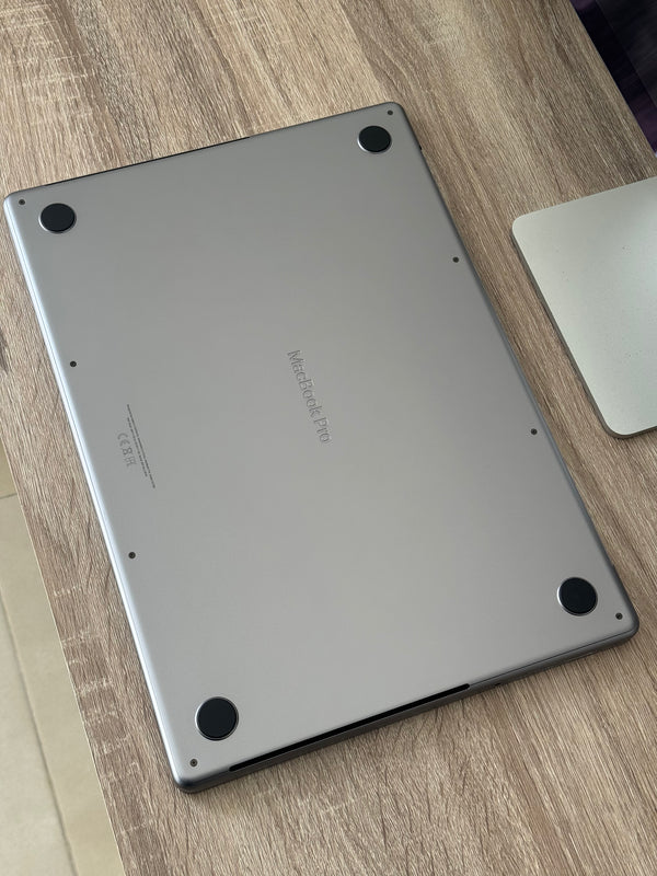 MacBook Pro 16'' 2023 M2 MAX 32Go 1To 38 coeurs
