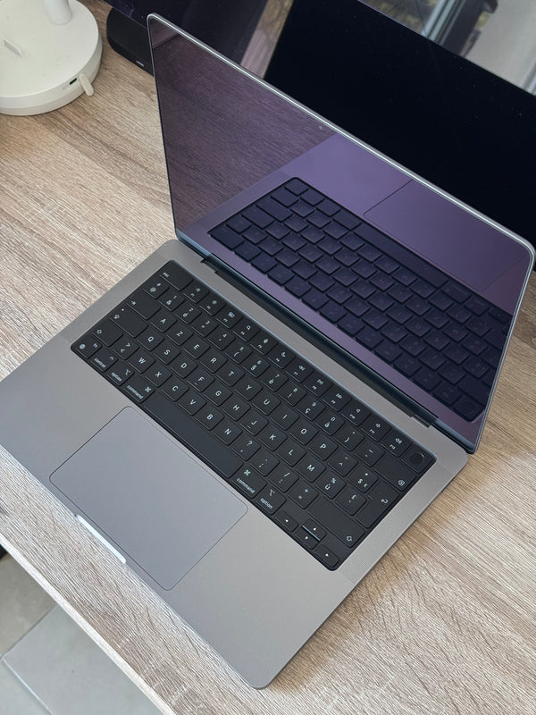 MacBook Pro 14" M2 pro BOOST 19 coeurs 16Go 1To 2023 Applecare+ Juin 2026