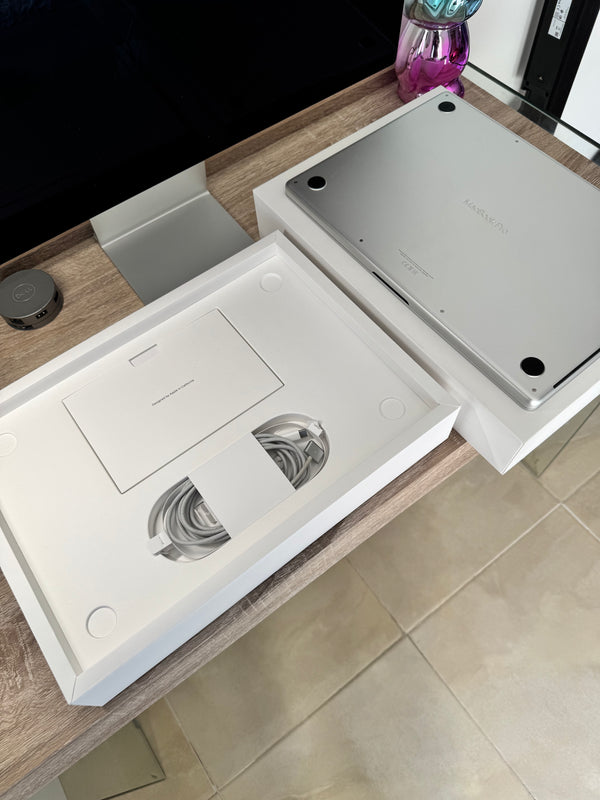 MacBook 16' M1 pro 16g 512g 2021 Argent