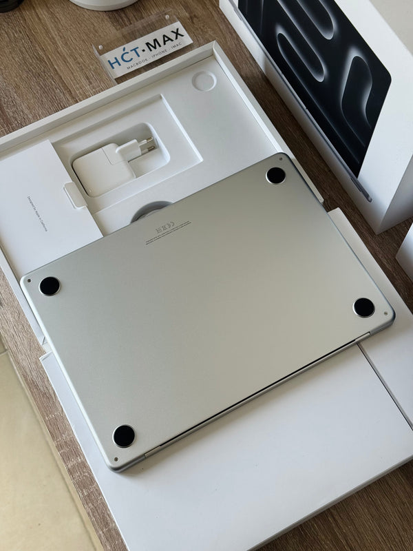 MacBook Air 13" M4 2025 32Go 512Go