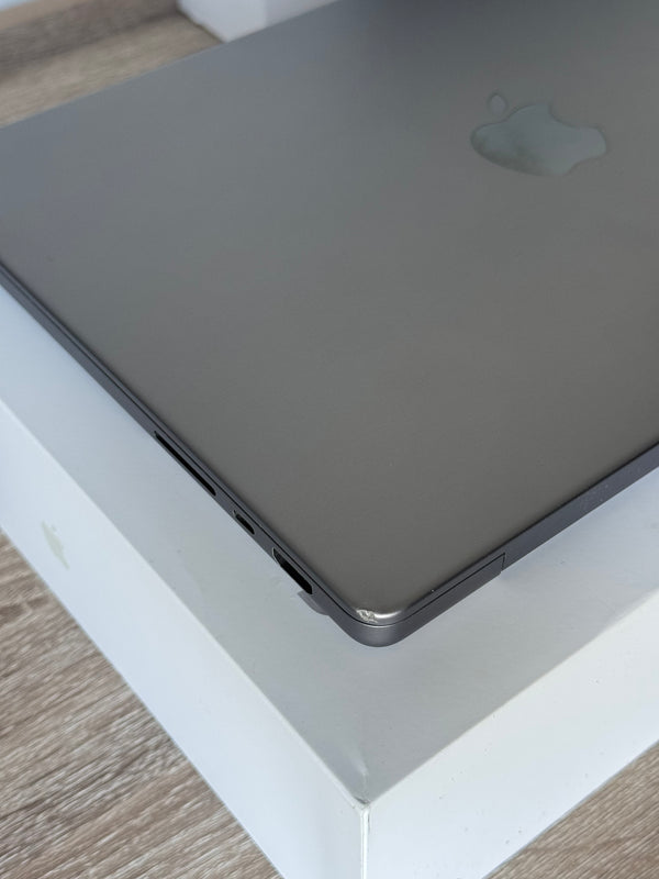 MacBook Pro 14" M2 pro 16Go 512Go 2023