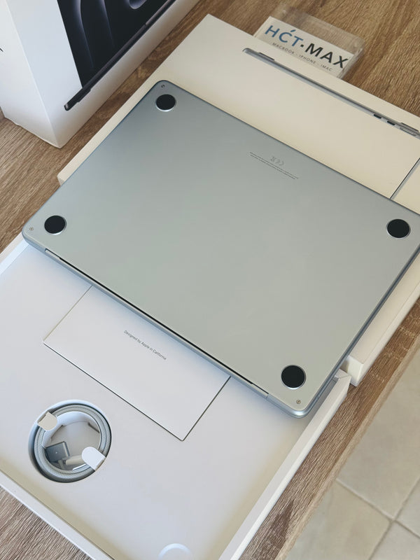 MacBook Air 13'' M5 32Go 1To 2026 Applecare+ 2029