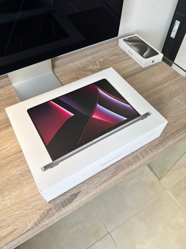 MacBook Pro 16'' 2023 M2 MAX 32Go 1To 38 coeurs