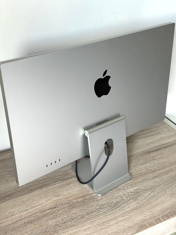 Studio Display retina 5k 27" 2025