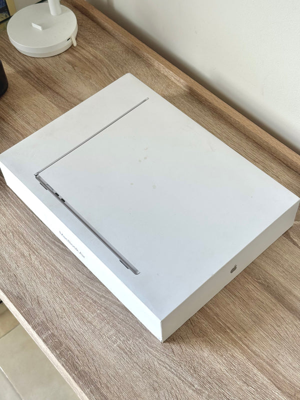 MacBook Air 15" M3 16Go 256Go 10 coeurs 2025