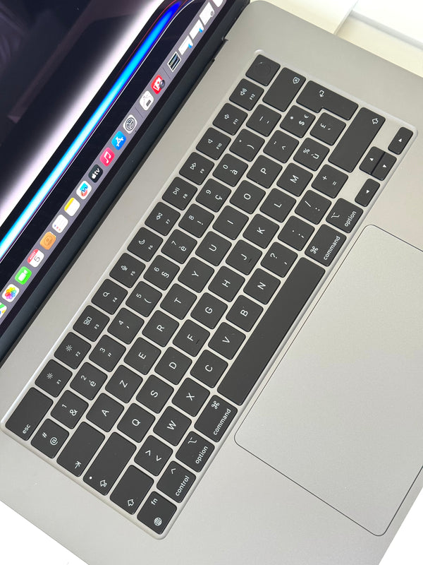 MacBook Air 15" M3 24Go 512Go 10 coeurs 2024