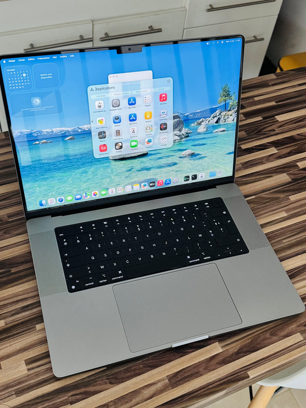 MacBook 16' M1 MAX 64Go 2To 2021 Sideral