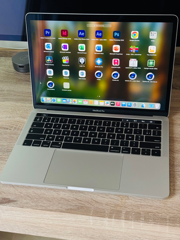 Macbook Pro 13" 2019 I7 2.8 Ghz 16 Go 1To
