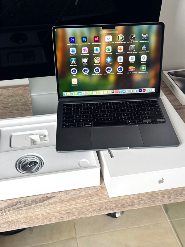 MacBook Air 13 24Go 2To SSD M2 10 coeurs 2022