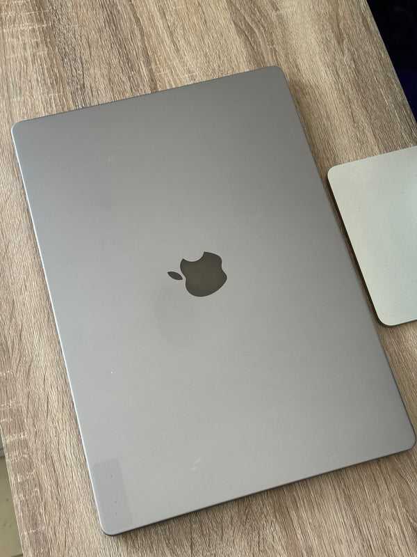 MacBook Pro 16'' M1 MAX 64Go 1To 2021