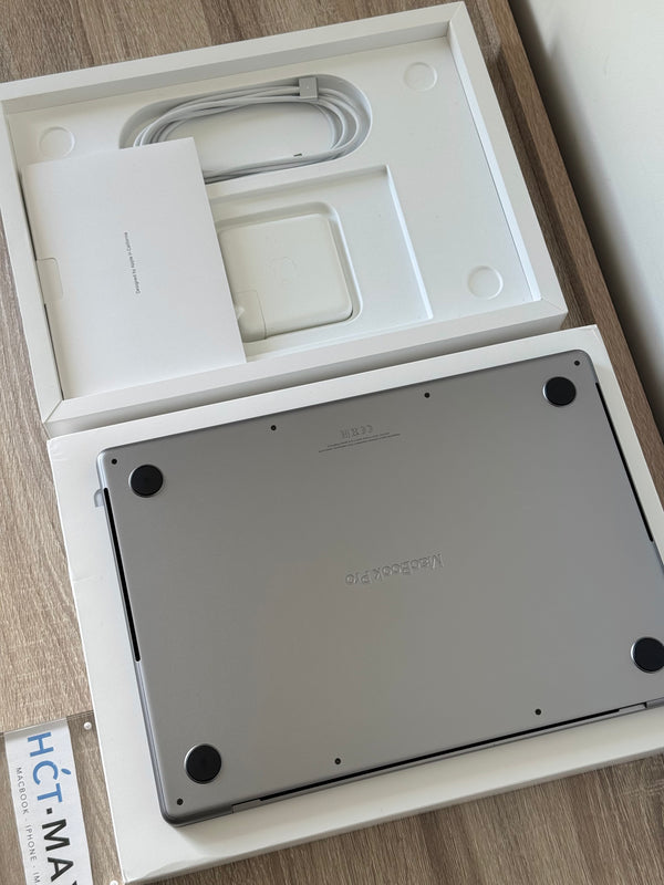 MacBook Pro 14'' 2023 M2 MAX 32Go 1To 30 coeurs