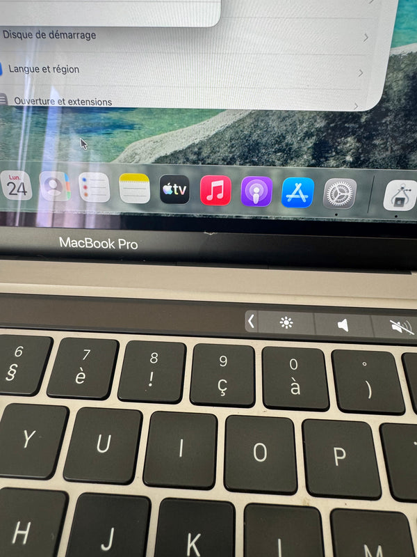 MacBook pro 13'' M1 8Go 256Go 2021