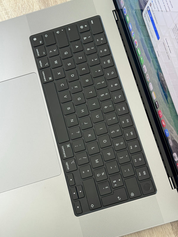 MacBook 16' M1 pro 16g 1To SSD 2022