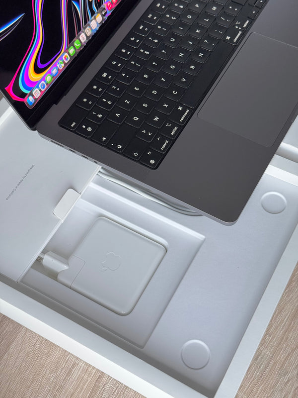 MacBook Pro 14'' M2 MAX 96Go 2To 38 coeurs Applecare+