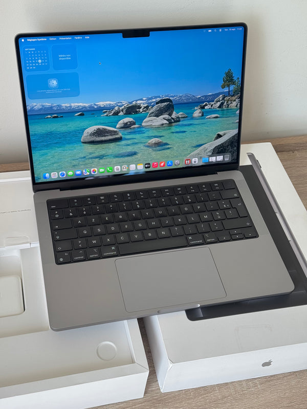 MacBook Pro 14" M3 24Go 512Go 2024