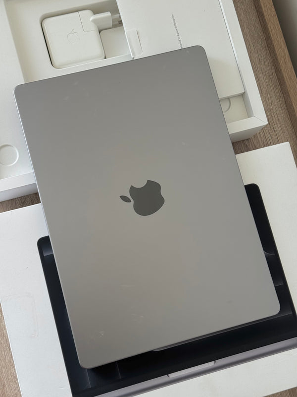 MacBook Pro 14" M3 24Go 512Go 2024