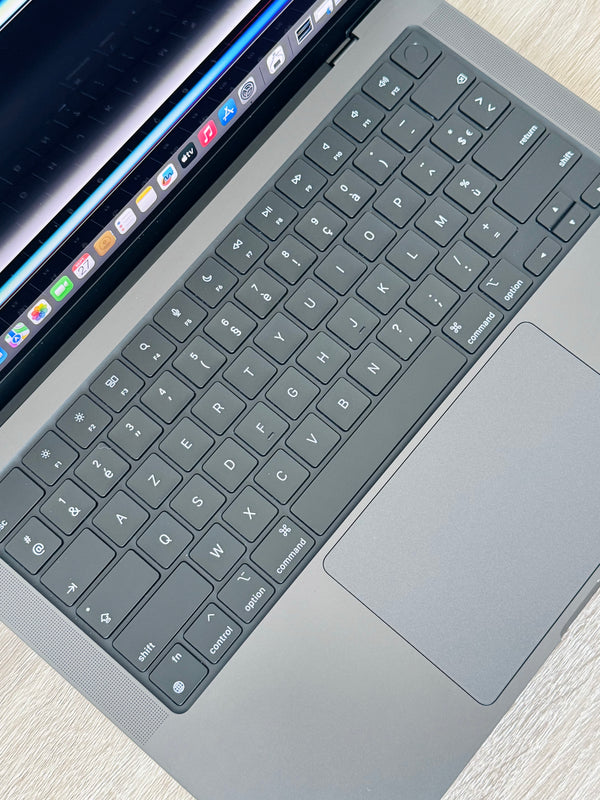 MacBook Pro 14'' M4 16Go 512Go 2025 Noir
