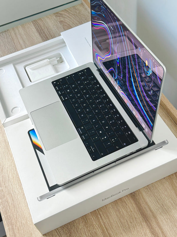 MacBook Pro 14'' M1 Max 64Go 2To 2022 32 coeurs