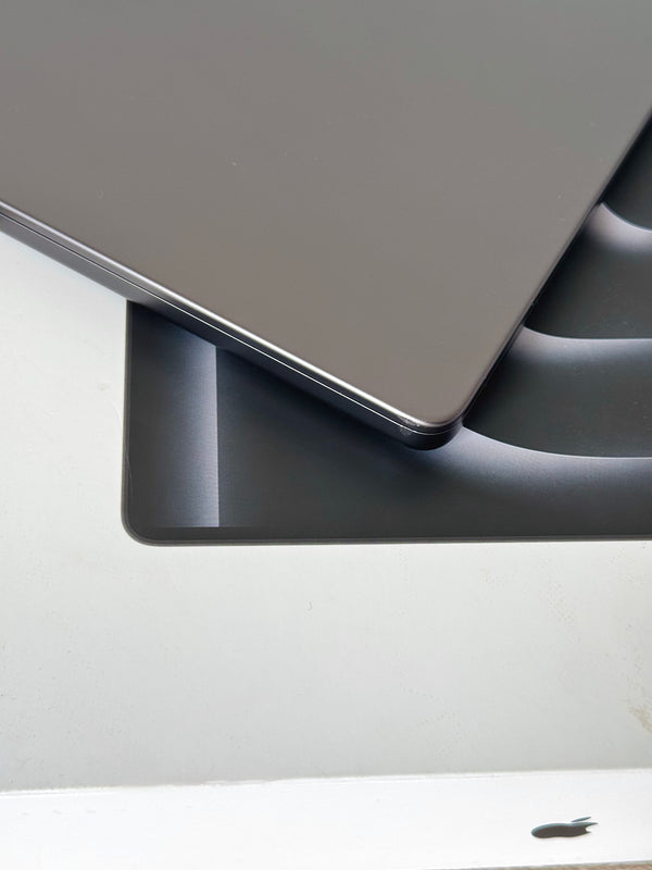 MacBook Pro 14" M4 Max 64Go 1To 40 coeurs fin 2024