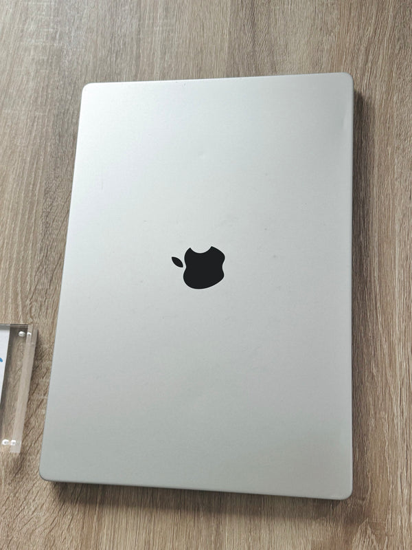 MacBook Pro 16" M1 pro 16Go 512Go 2021