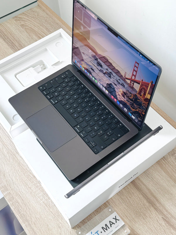 MacBook Pro 14" M3 PRO 36Go 512Go Noir sideral