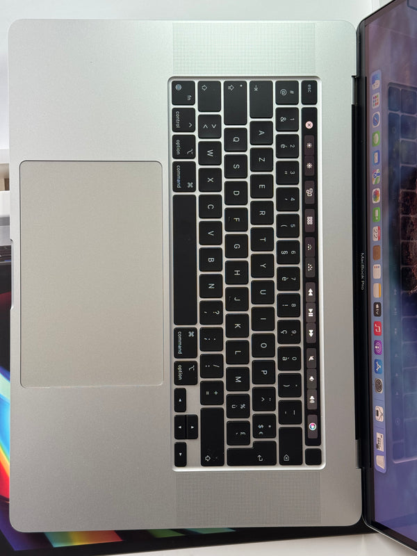 MacBook Pro 16" i9 64 Go 1To 8 coeurs 2019 AMD 8Go