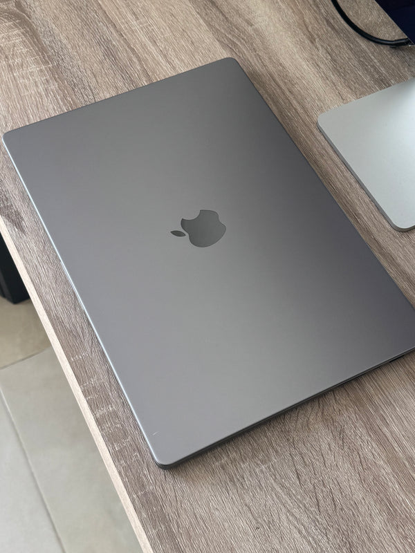 Macbook Pro 16'' M2 PRO 19 coeurs 12 coeurs 32Go 1To 2023