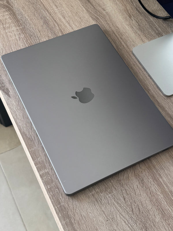 Macbook Pro 16'' M2 PRO 16Go 512Go 19 coeurs 2023