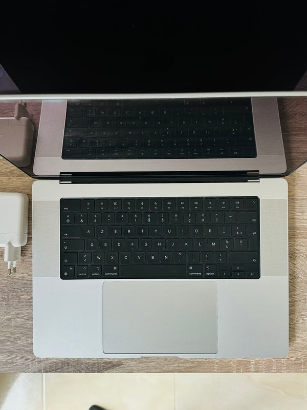 Macbook Pro 16'' M1 Pro 32Go 2To 2021