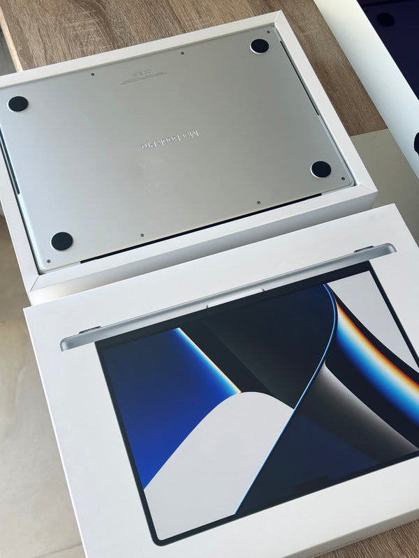MacBook Pro 14'' M1 Max 64Go 8To 2021 32 coeurs