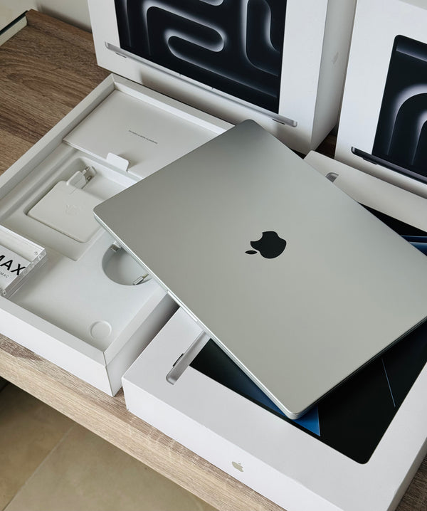 MacBook Pro 16'' M2 MAX 64Go 4To 38 coeurs