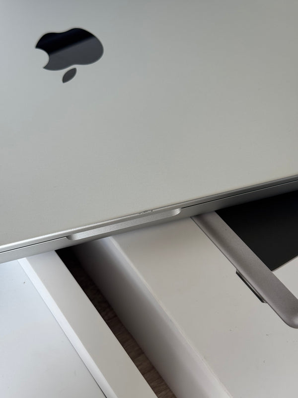MacBook Pro 16'' M2 MAX 64Go 4To 38 coeurs