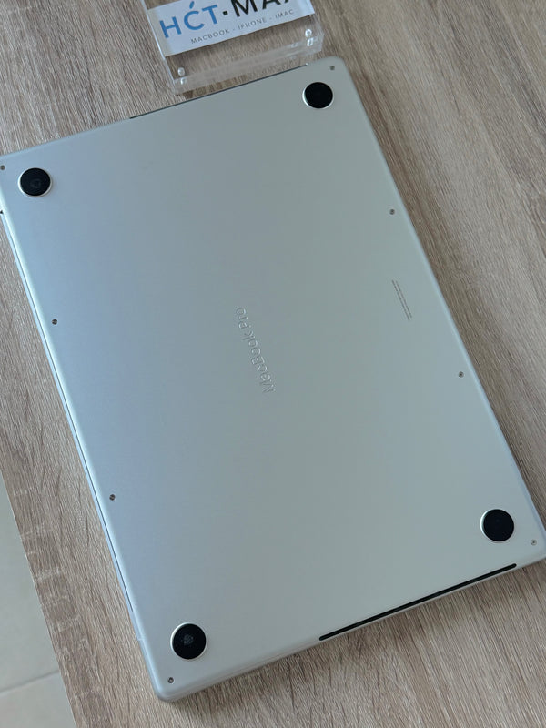 MacBook Pro 16'' M3 PRO 36Go 512Go 18 coeurs