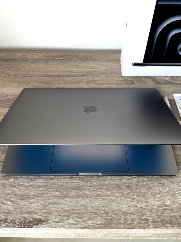 MacBook Pro 16" i9 2.4Ghz 64Go 1To AMD 8Go 2019