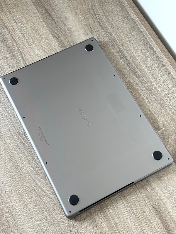 MacBook Pro 16" M1 pro 16Go 512Go 2021