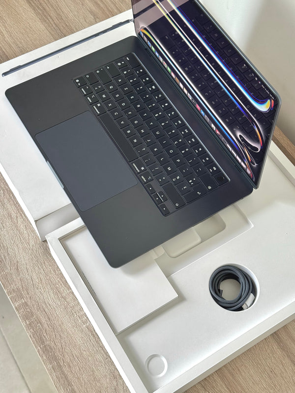MacBook Air 15" M4 2025 16Go 256Go