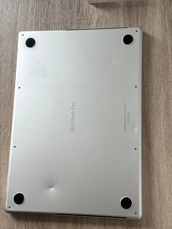 MacBook Pro 16" M1 pro 16Go 512Go 2021