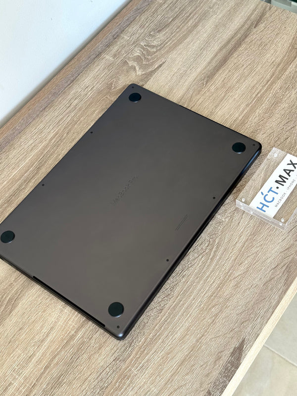 MacBook Pro 16" M3 PRO 18 coeurs 18Go 512Go 2024
