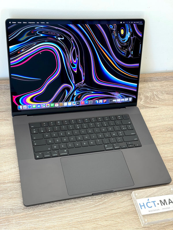 MacBook Pro 16" M3 PRO 18 coeurs 18Go 512Go 2024