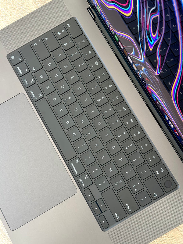 MacBook Pro 16" M3 PRO 18 coeurs 18Go 512Go 2024